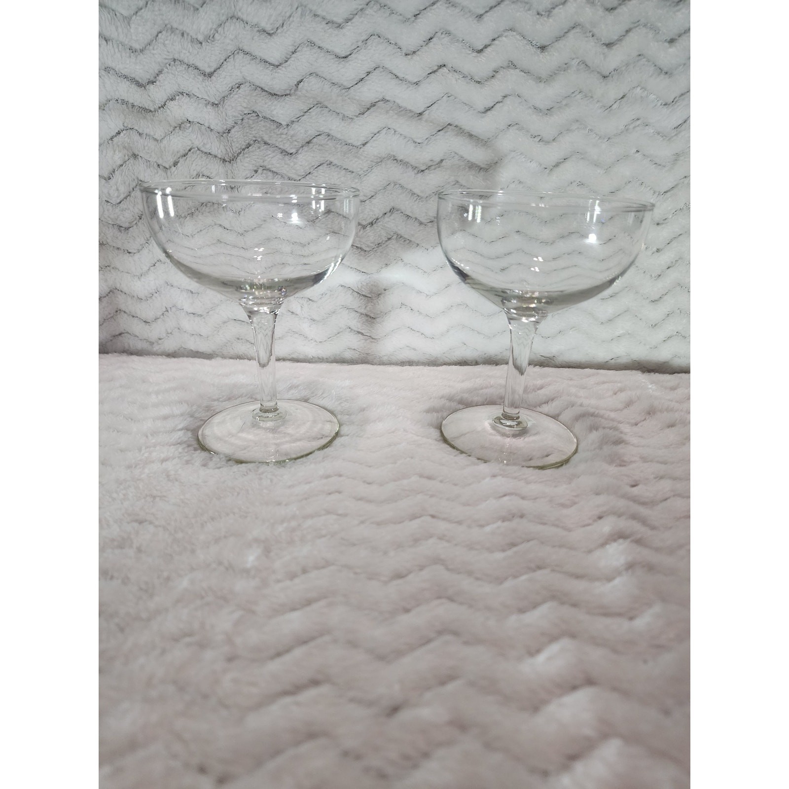 Vintage Clear Glass Champagne Coupe Glasses Short Stem Dessert Sherbet Set of 2