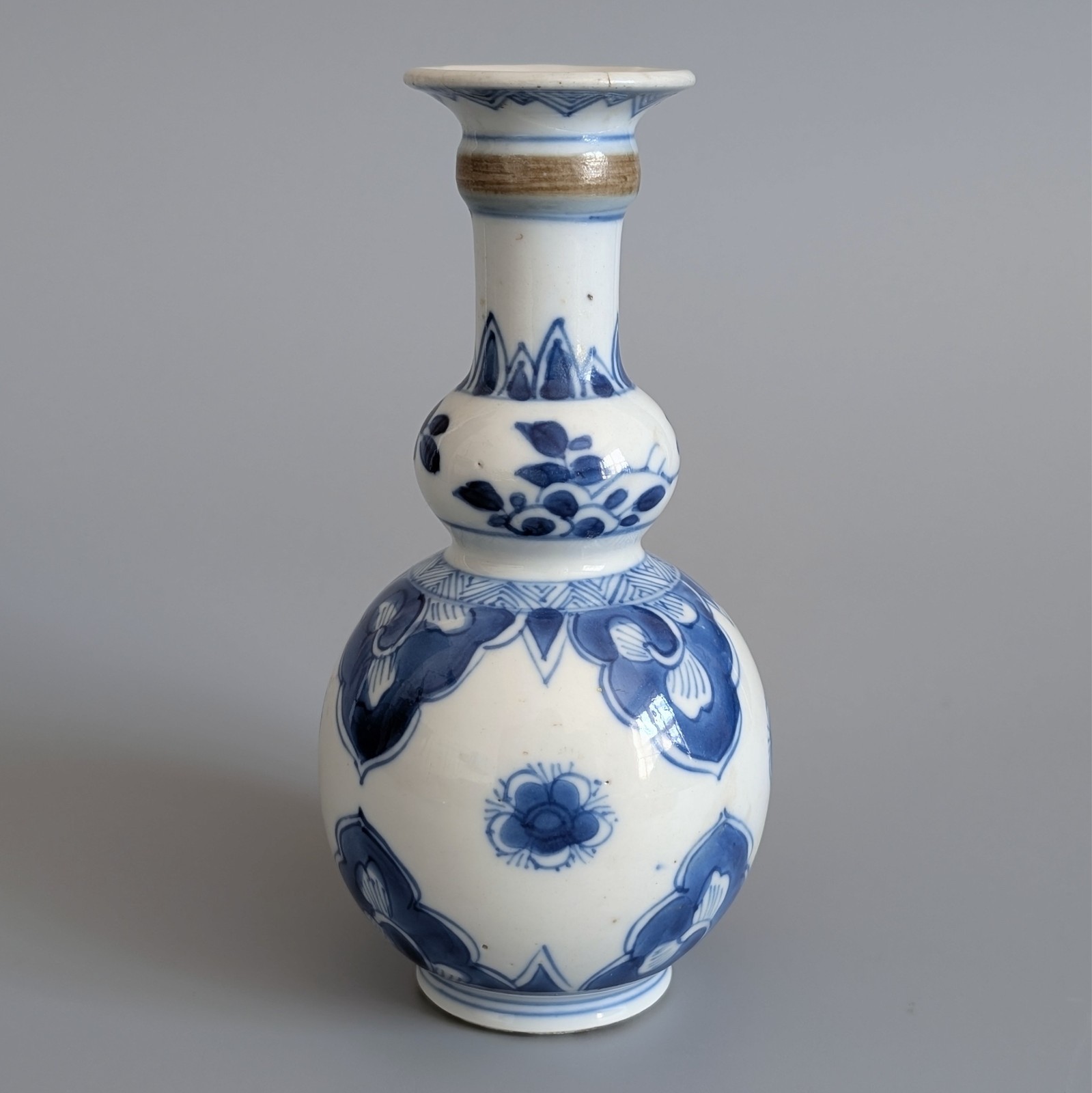 Antique Chinese Kangxi Porcelain 17/18th C Blue White Double Gourd Vase H16.5cm