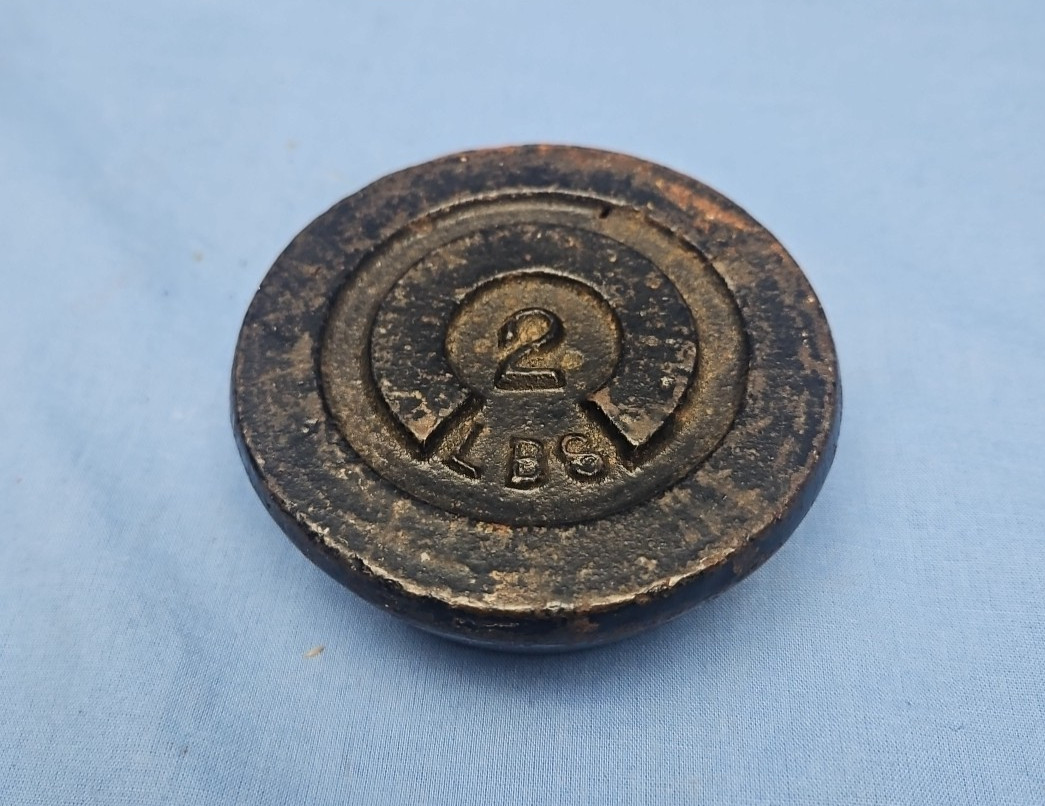 Antique Cast Iron Mercantile Scale Weights 2 Lbs