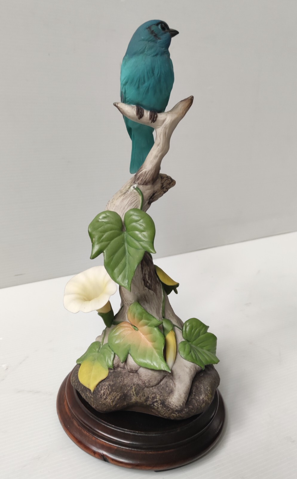 Indigo Bunting Bird Statue Porcelain Edward Marshall Boehm 400-33 U.S.A