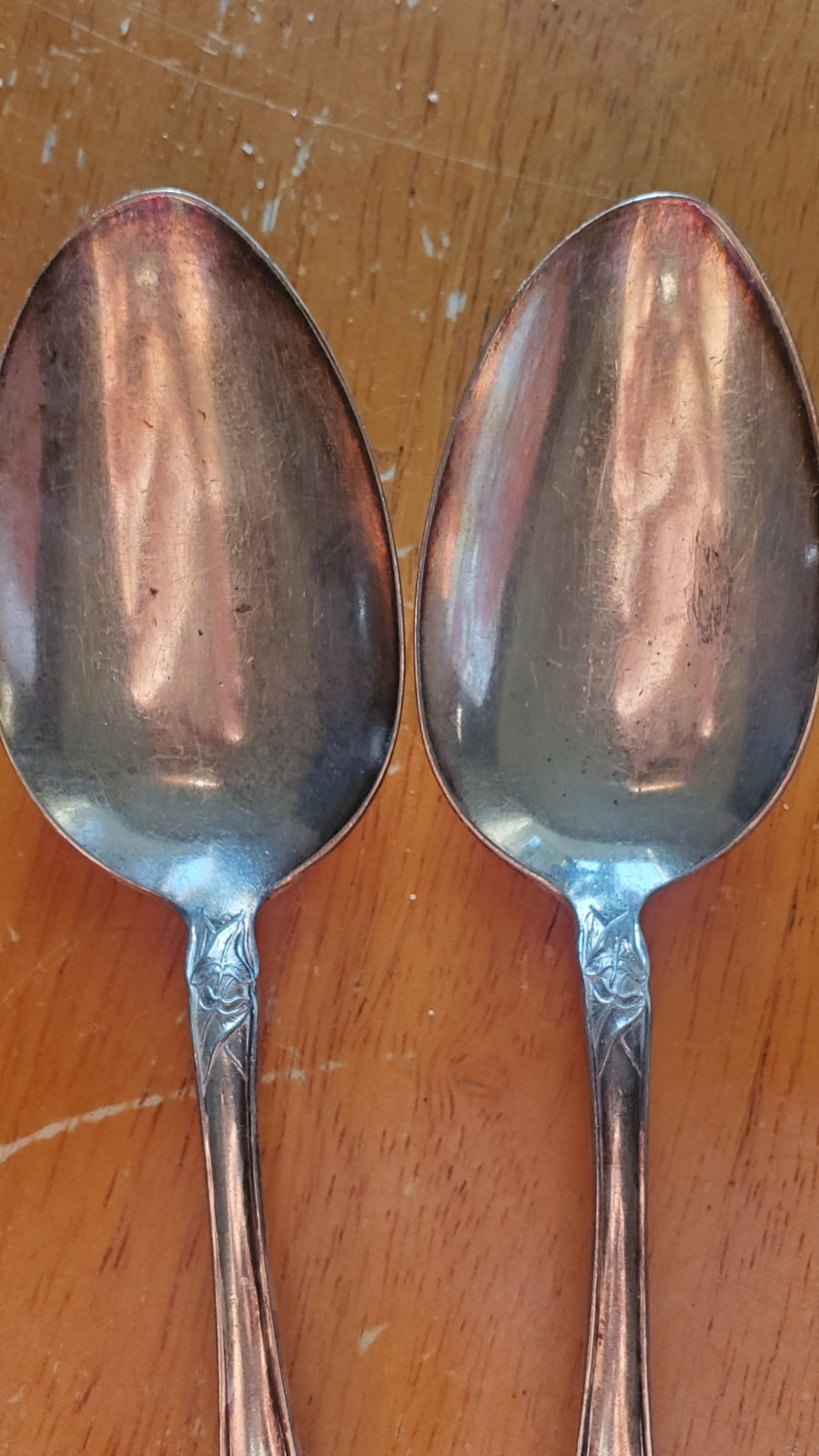 Antique ONEIDA COMMUNITY SILVER PLATED RELIANCE PLATE A1 LG 2 SPOONS 1900-1940
