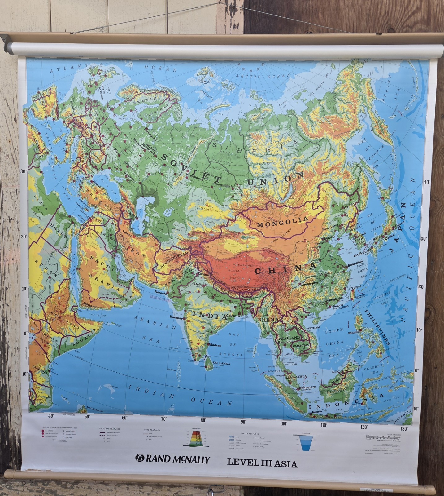 Rand McNally HIGH SCHOOL VINTAGE Pull Down World ASIA CHINA Russia Level III 3