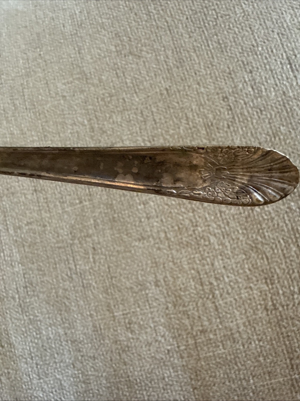 Crown Silverplate Flatware 1939 RADIANCE 7 5/8″ Long Handle Pickle Relish Fork