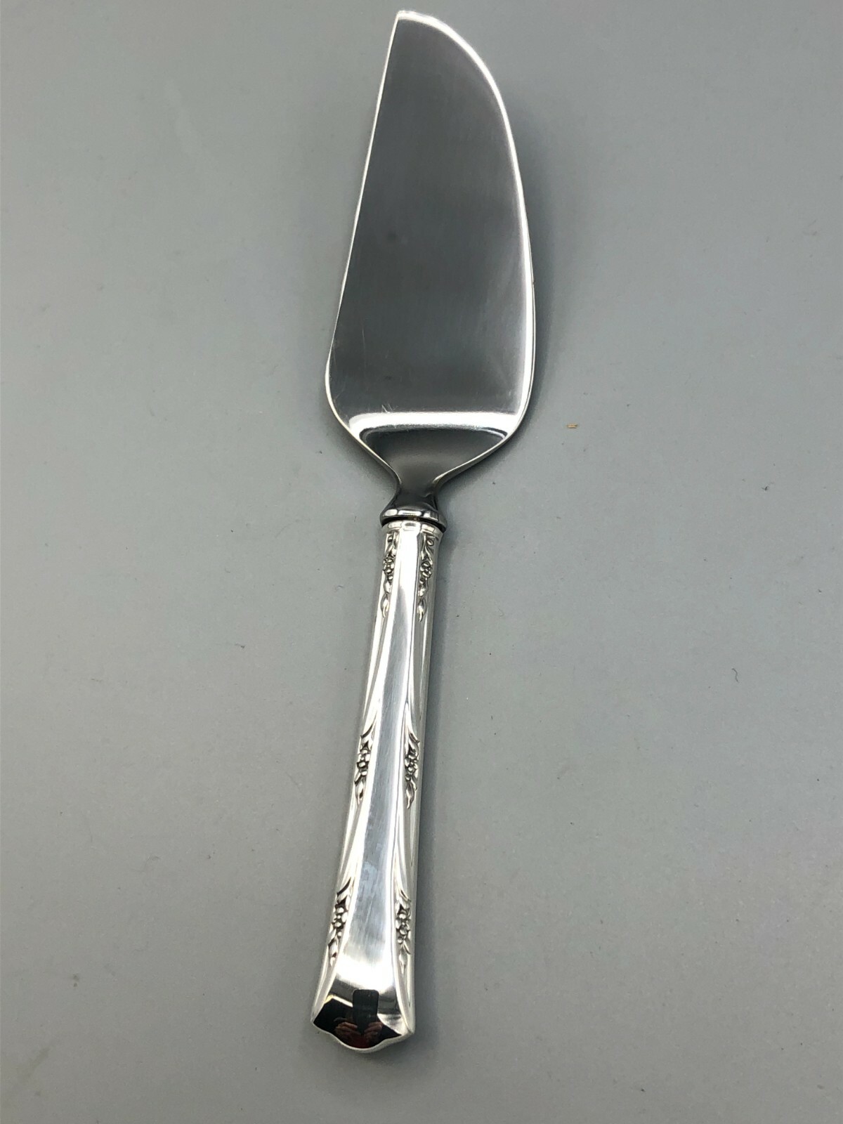 Greenbrier by Gorham Sterling Silver Cheese Server 7″