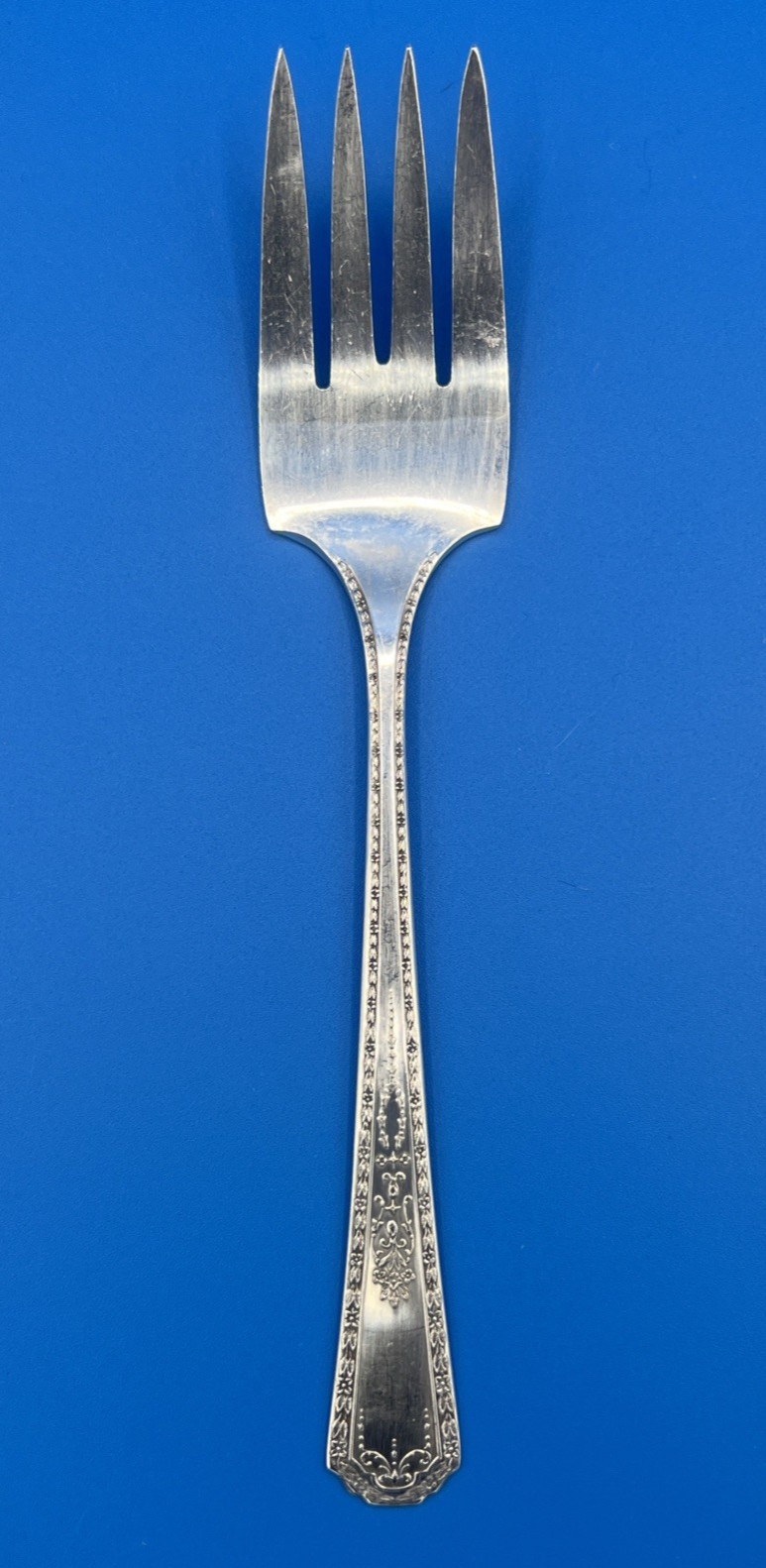 Vintage PURITAN silver plate Meat Fork 8 1/4″