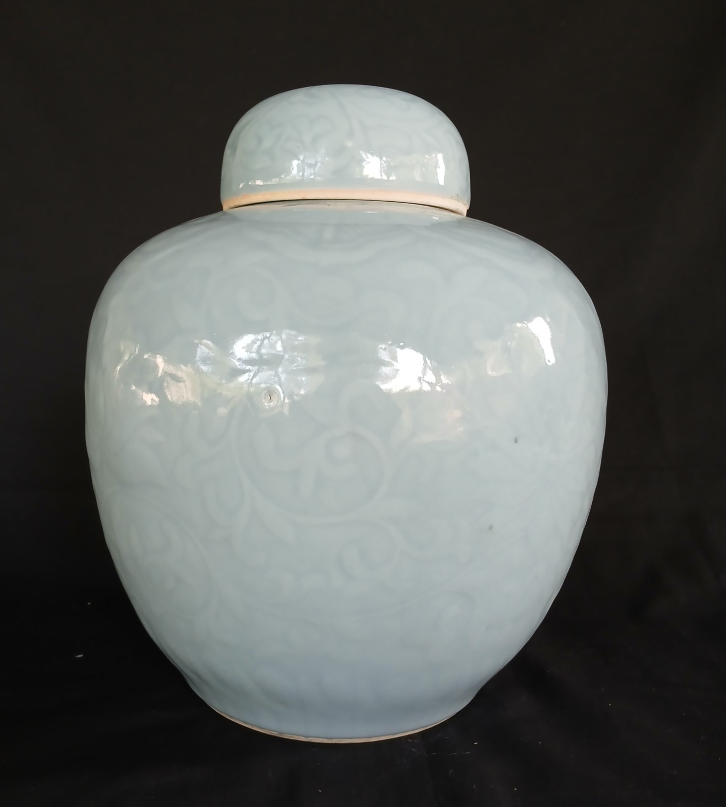 1723-1900 Chinese A Celadon-Glazed Jar