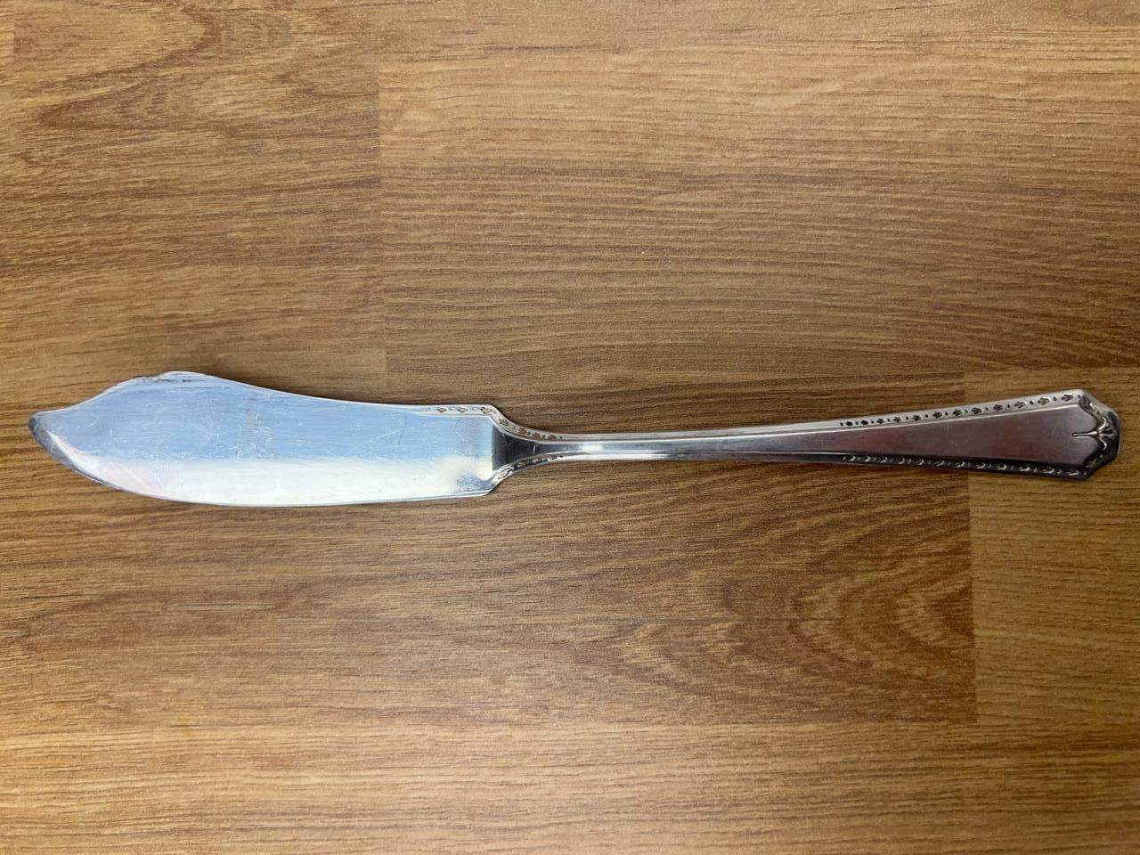 Vintage Tudor Plate Oneida Community Made Master Butter Knife Silverplate 6”