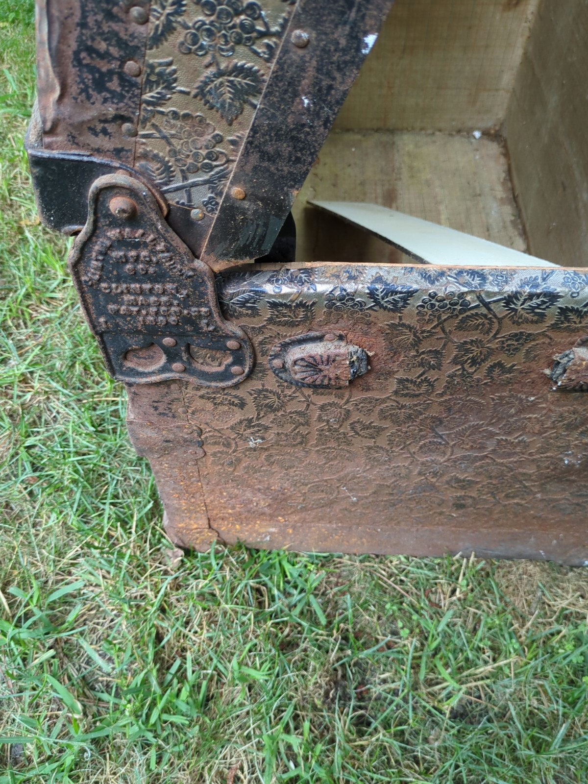 Antique steamer trunk, Rounded top, pressed tin, c.1890.  Clinton Wall Trunk, MA
