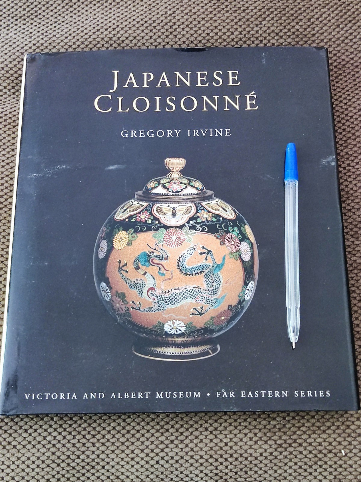 Japanese Cloisonné – The Seven Treasures – Gregory Irvine (V&A, 2006)