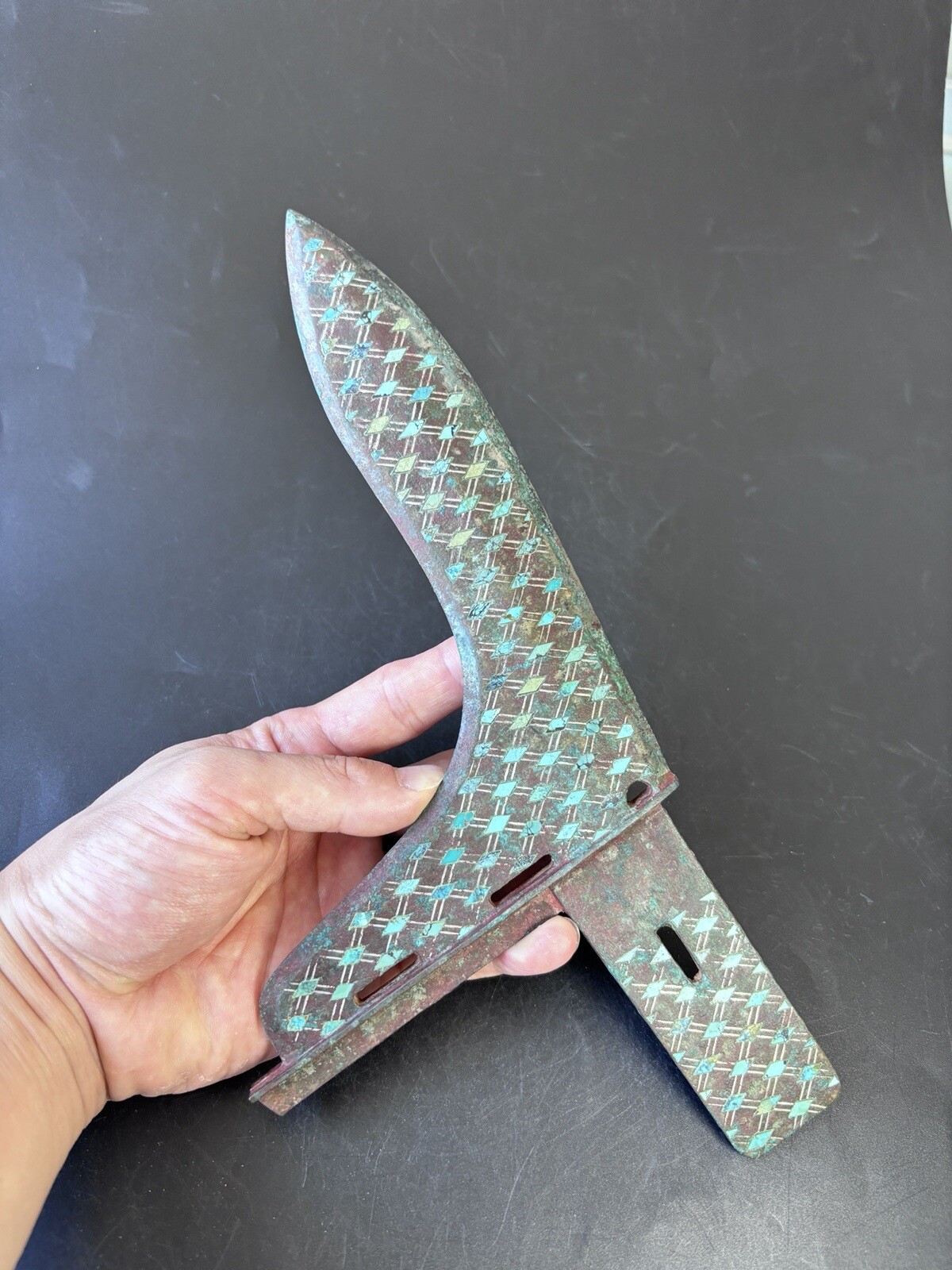 China bronze weapon Ge Inlaid gems&silver Geometric pattern dagger-axe 错松石戈