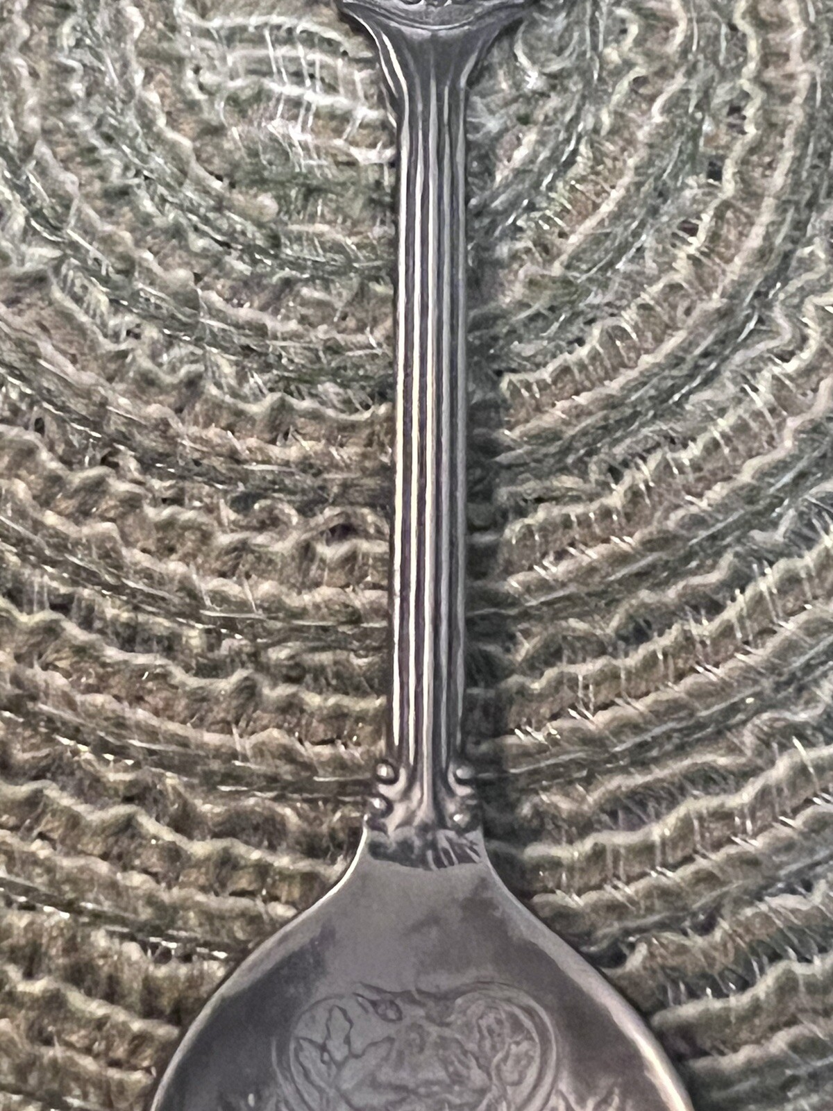Antique Queen Elizabeth Souvenir 4 1/4” Spoon
