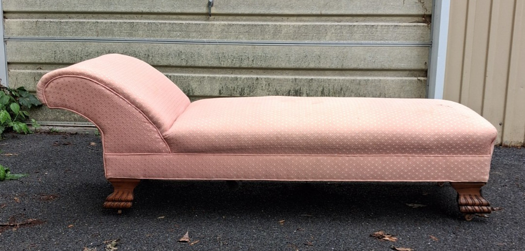 Vintage 6″ft Refurbished Chaise Lounge Sofa, Coral Pink