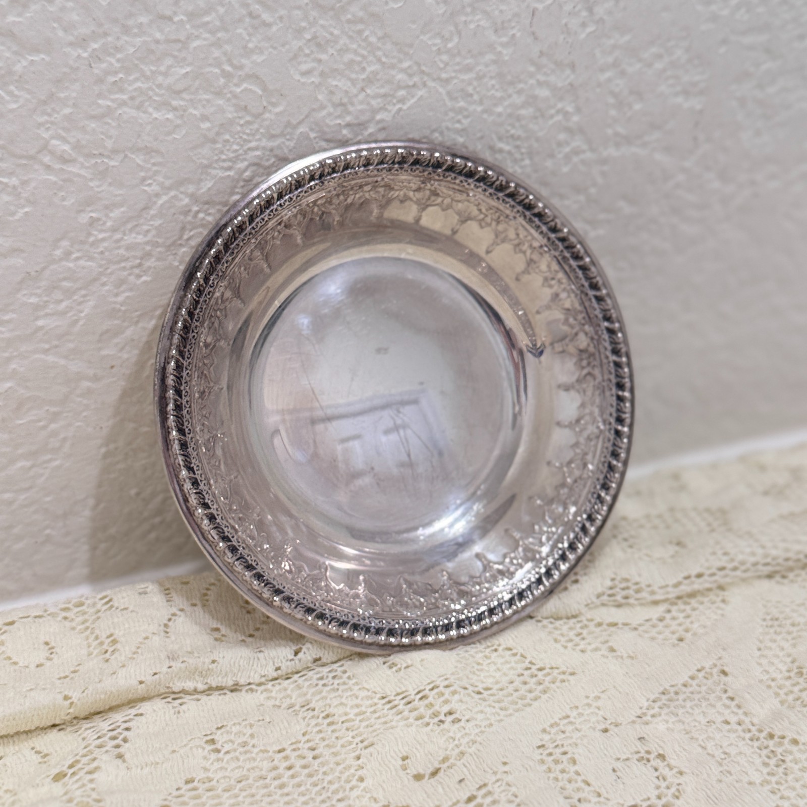 Vintage Reed & Barton 1202 Silverplate Small Bowl Dish Grape Vine Border 7″