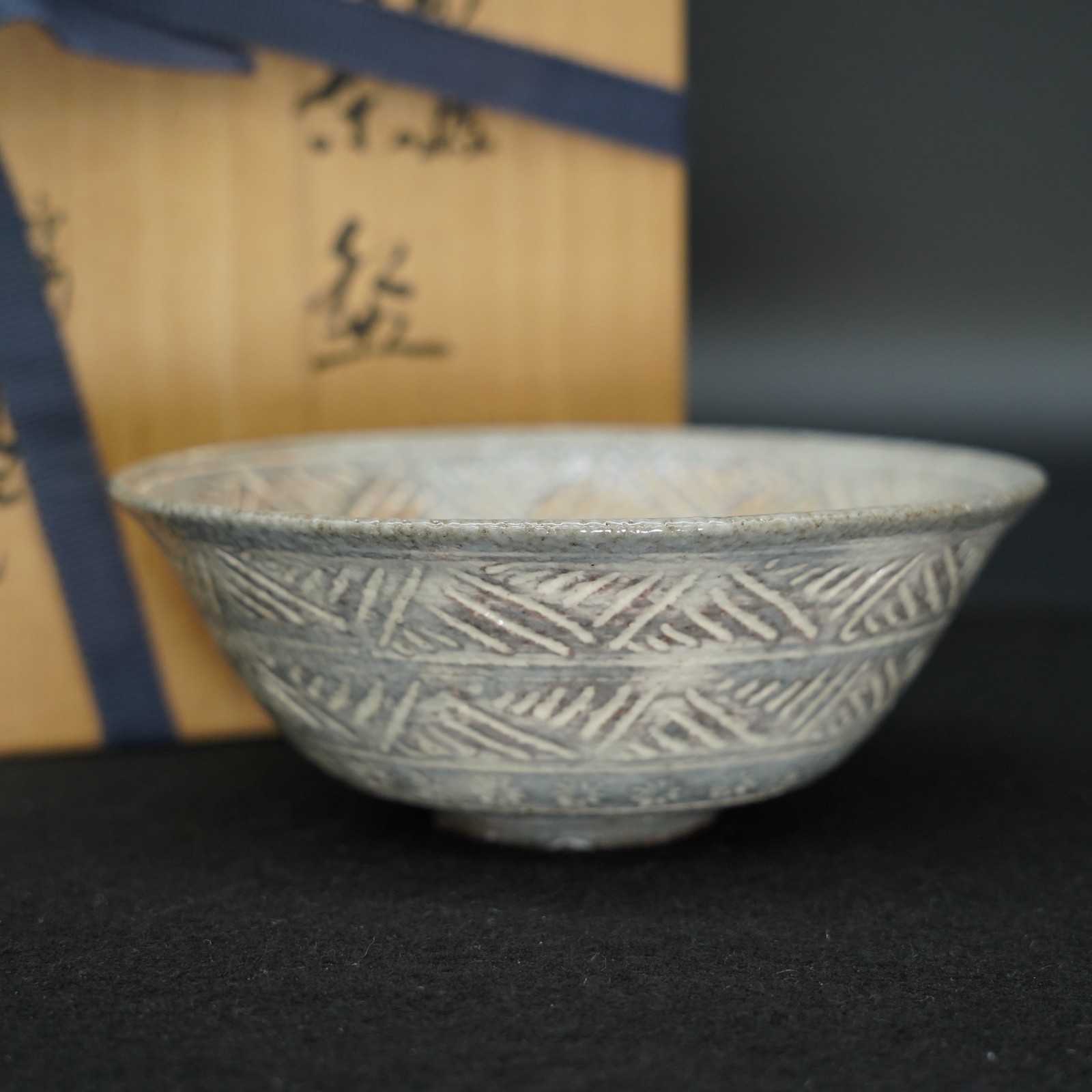 Japanese Mishima Matcha Tea Bowl Chawan Pottery w/Tomobako 15cm Vintage 570ｇ