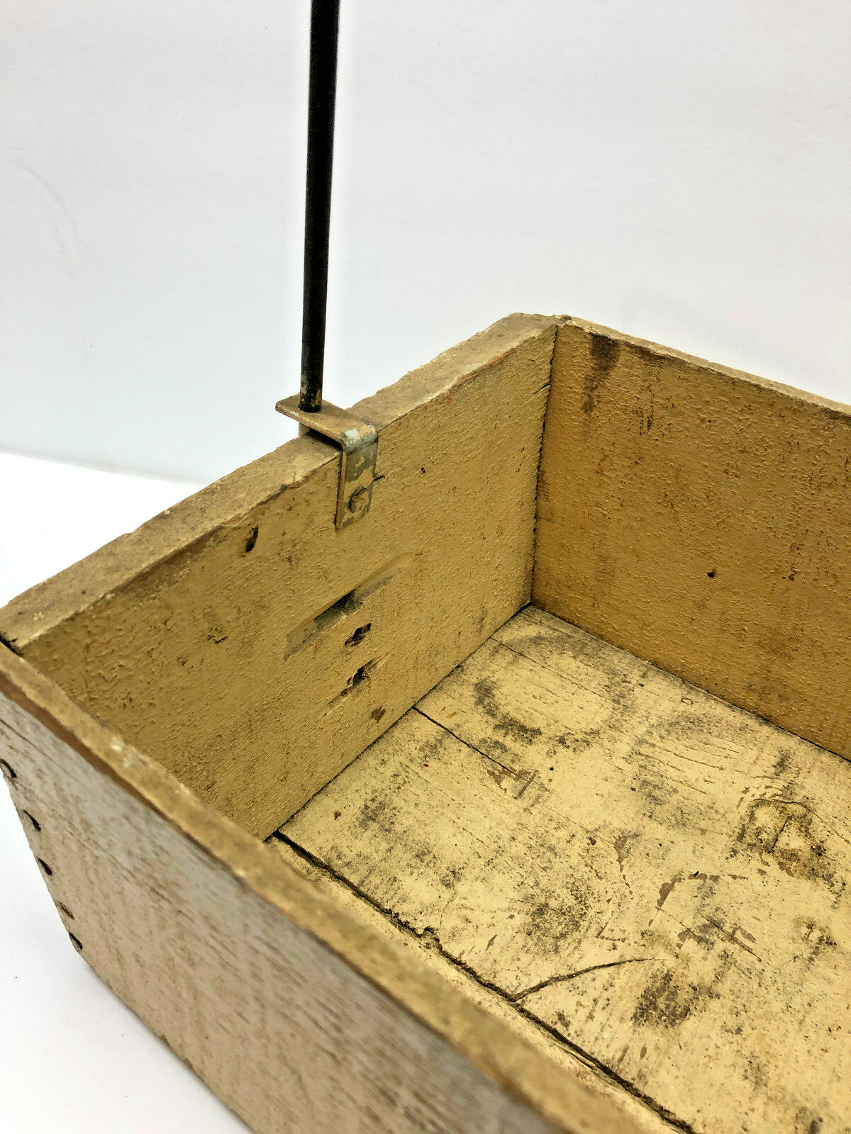 Old 11.5″x8.5″ Primitive Table Box Tote in Dry Yellow Paint Nice Dough Bowl Rack