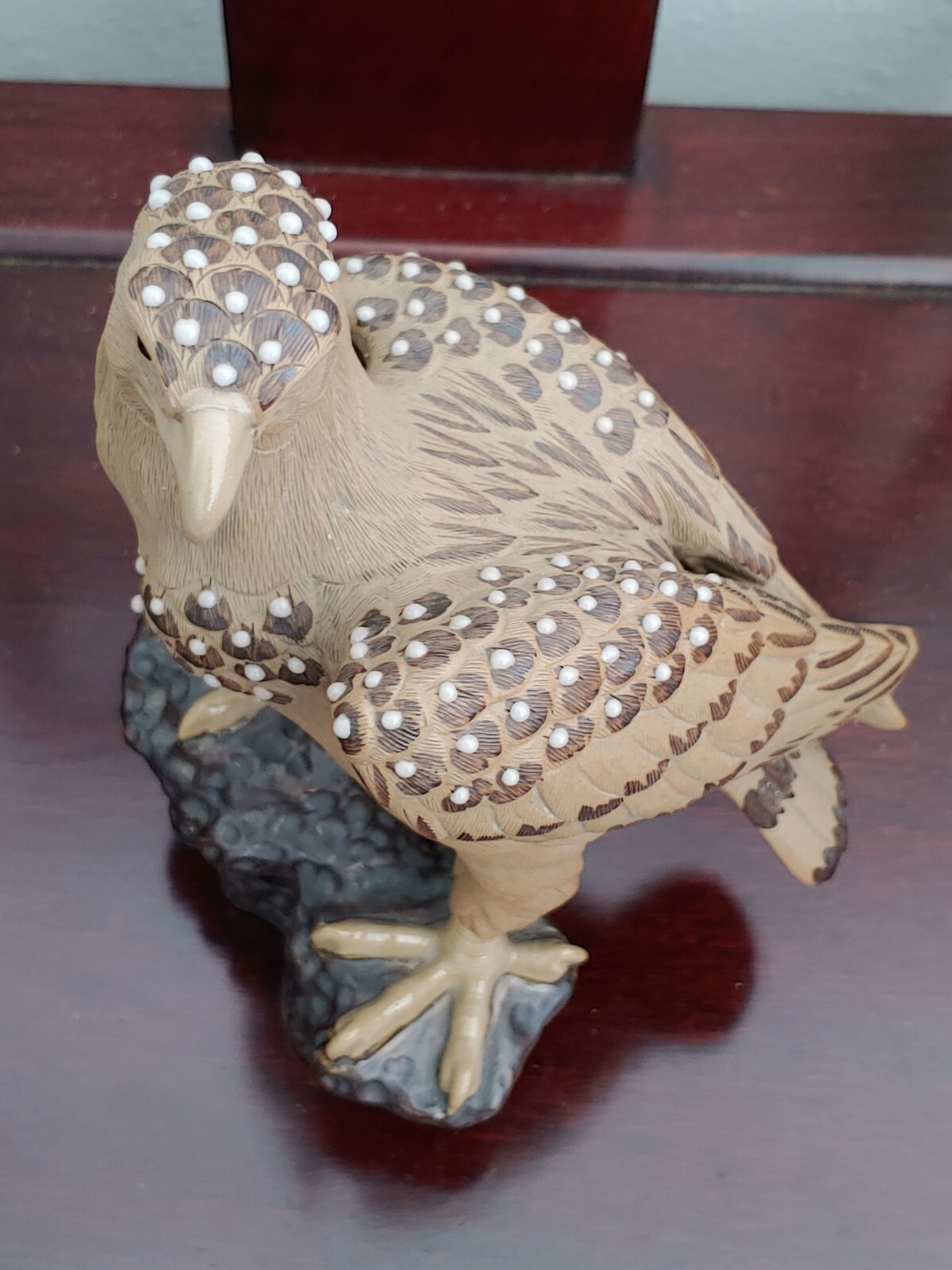 紫砂珍珠釉雕塑雄鹰 Vintage Chinese Yixing Purple Clay Zisha Sculpture Eagle Glazed Statue