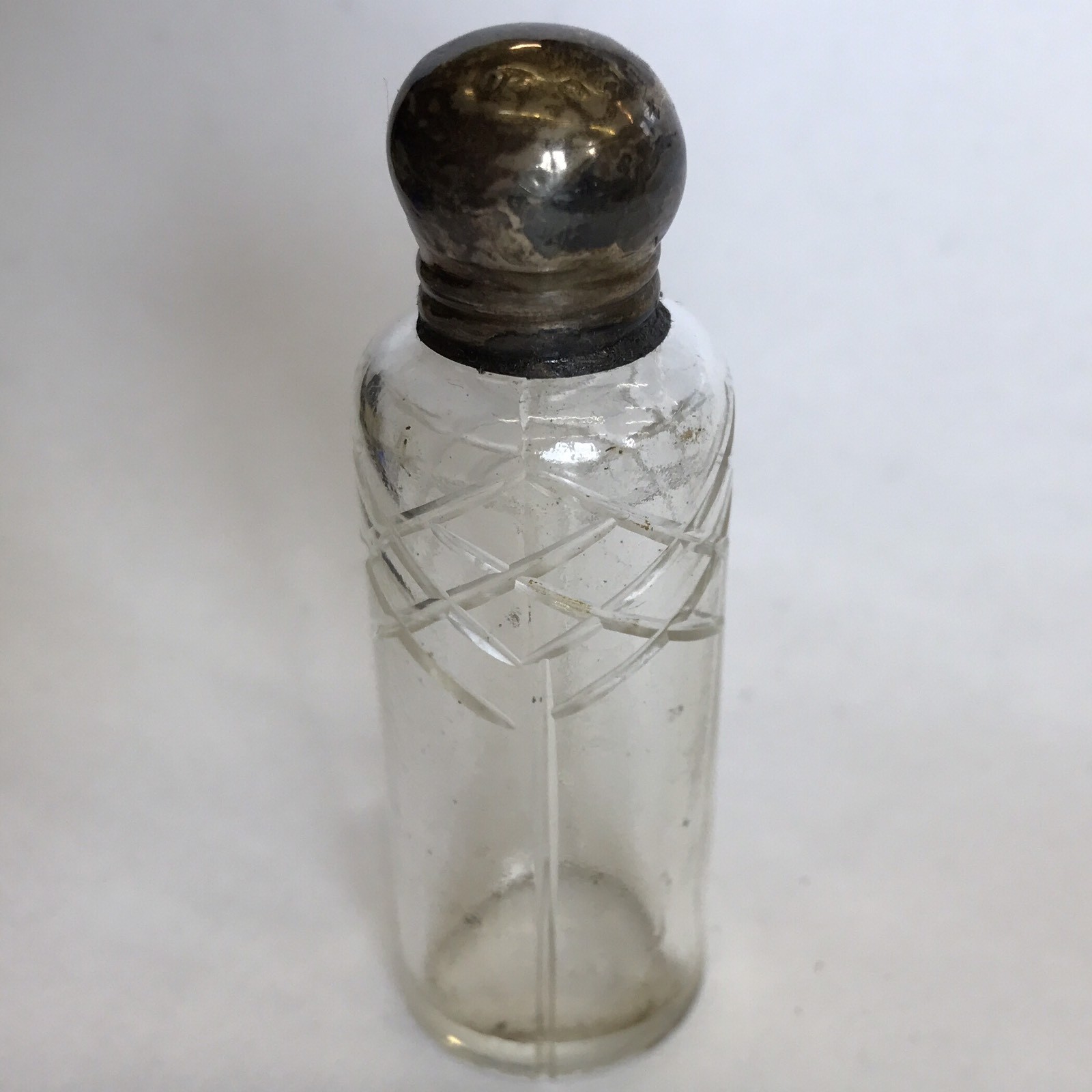 Antique Solid Silver Topped Scent Bottle 1914 6cm In Height