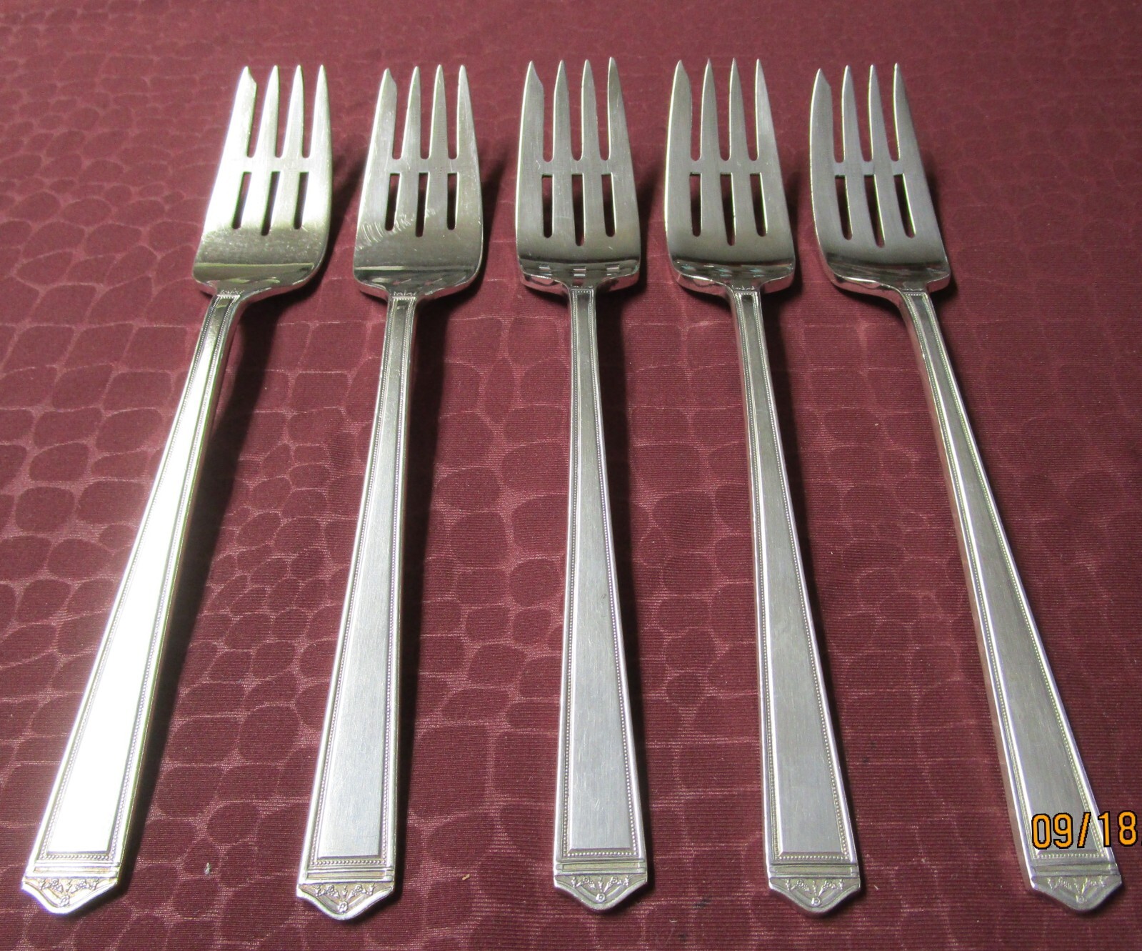 ANNIVERSARY 5 Cake Forks Cross Bar On Tines 1923 Silverplate No Monogram bu