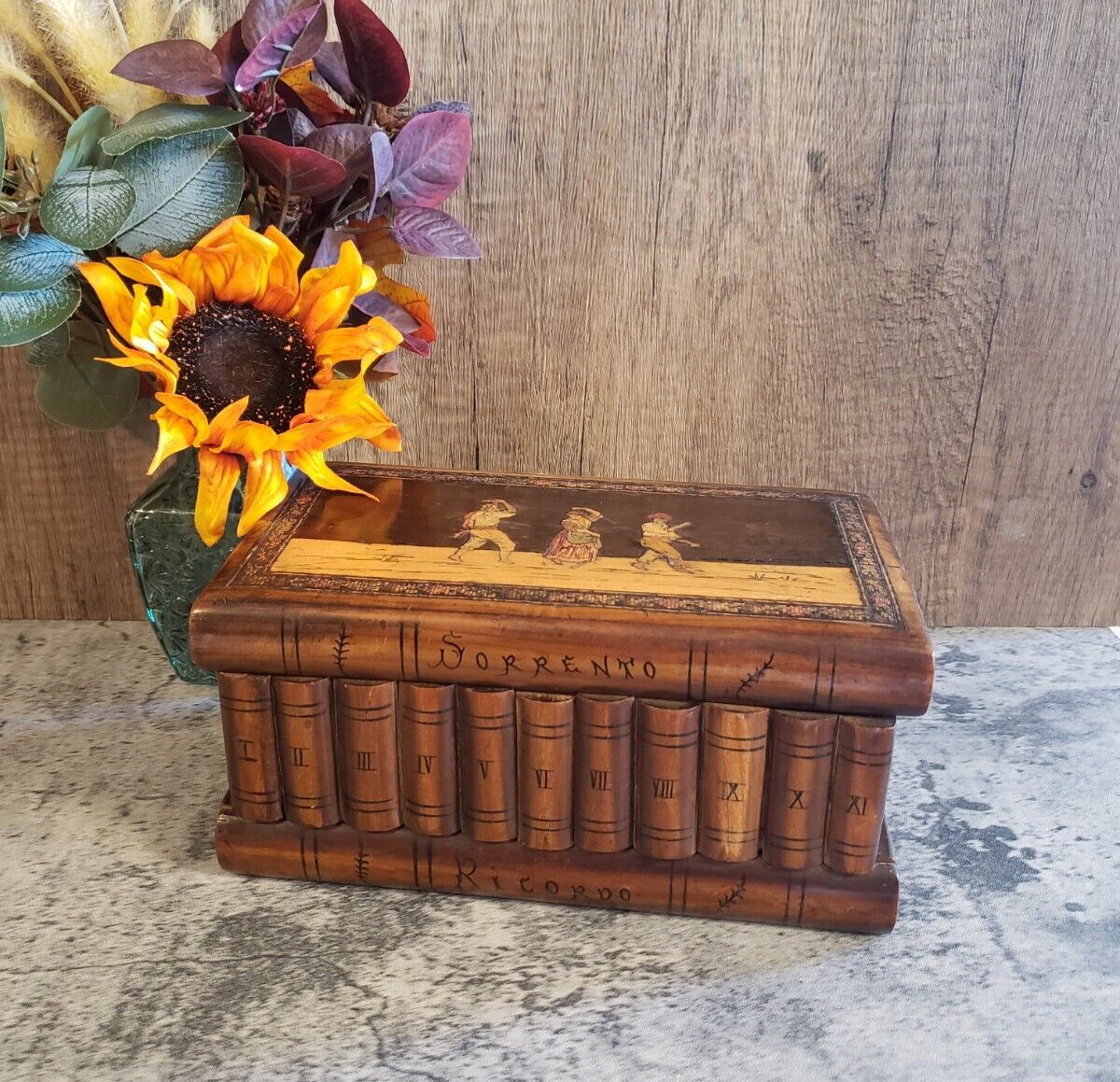 Antique Sorento Olive Wood Box with Intricate Inlaid Decoration and Felt Lining