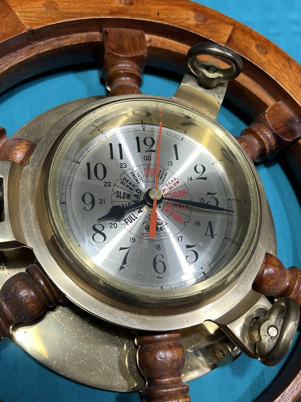 “Ship’s Clock” Nautical Porthole Ship Wheel Wall Clock Wooden Brass 18” Inch