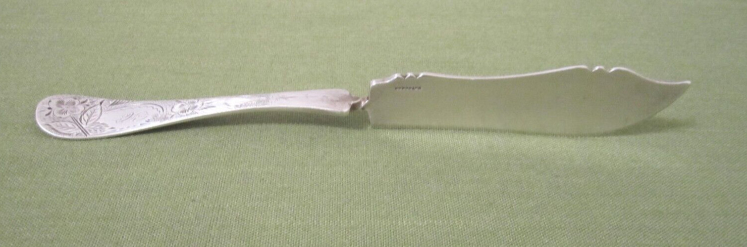 ANTIQUE OSSWALT & CROMWELL SOLID STERLING SILVER BUTTER KNIFE 7 1/2″ & 47 GRAMS