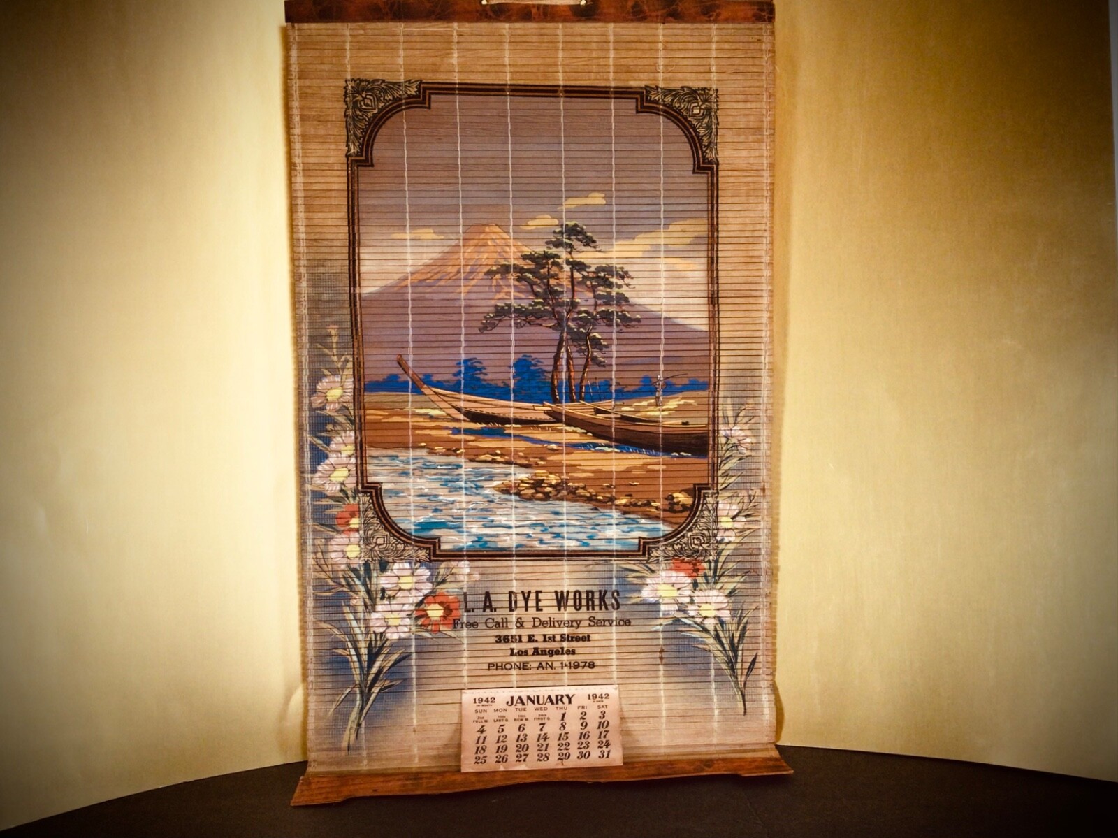 1942 CHINESE BAMBOO SCROLL CALENDAR L A DYE WORKS LOS ANGELES CA
