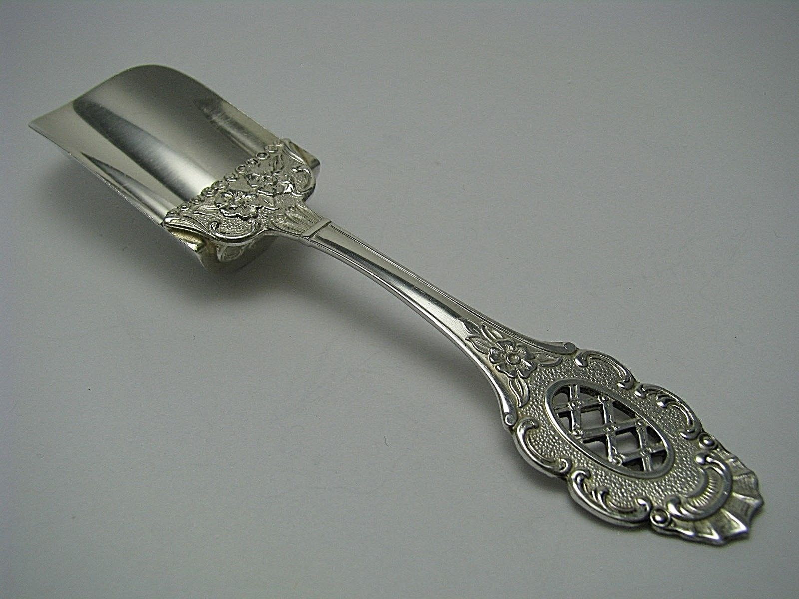 ITALIAN SOLID SILVER SUGAR SCOOP 800 SILVER SPOON Padova Italy ca1960s No Mono