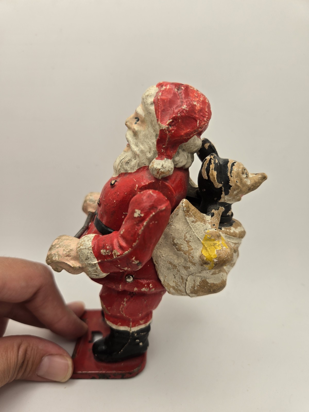 Rare Lionel No. 1105 Santa w/Mickey Mouse in His Gift Pack. For Parts. Read.