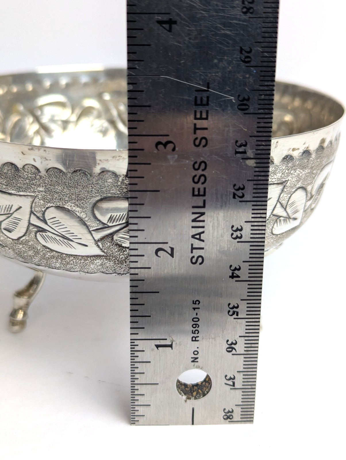 830 Sterling Silver Scandinavian Footed Embossed Ivy Bowl 5″ Diameter 150 grams