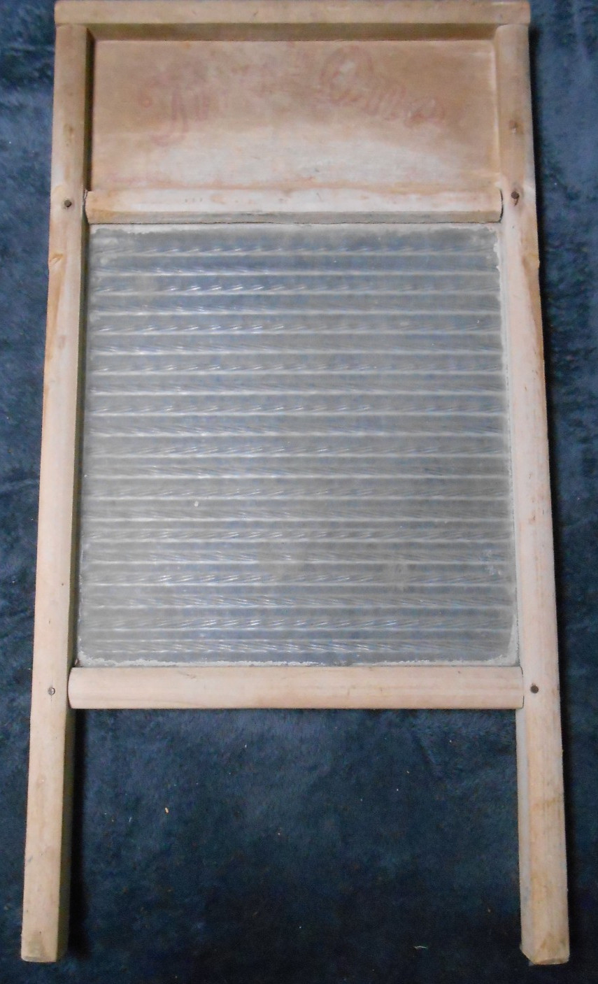Vintage Carolina Washboard Co. “Two-In-One” Glass Washboard – No. 80