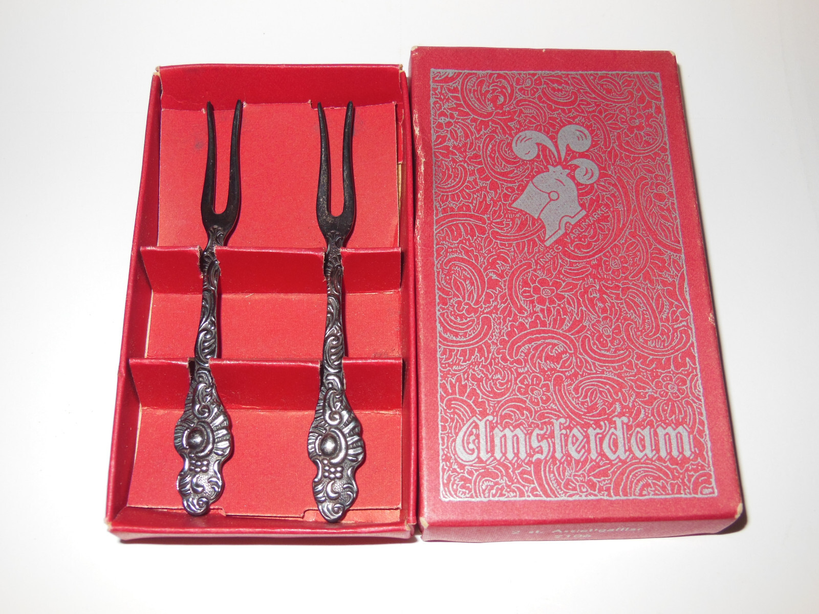 PAIR VINTAGE A.B. NILS-JOHAN SWEDEN SILVERPLATE AMSTERDAM PICKLE FORKS ORG. BOX