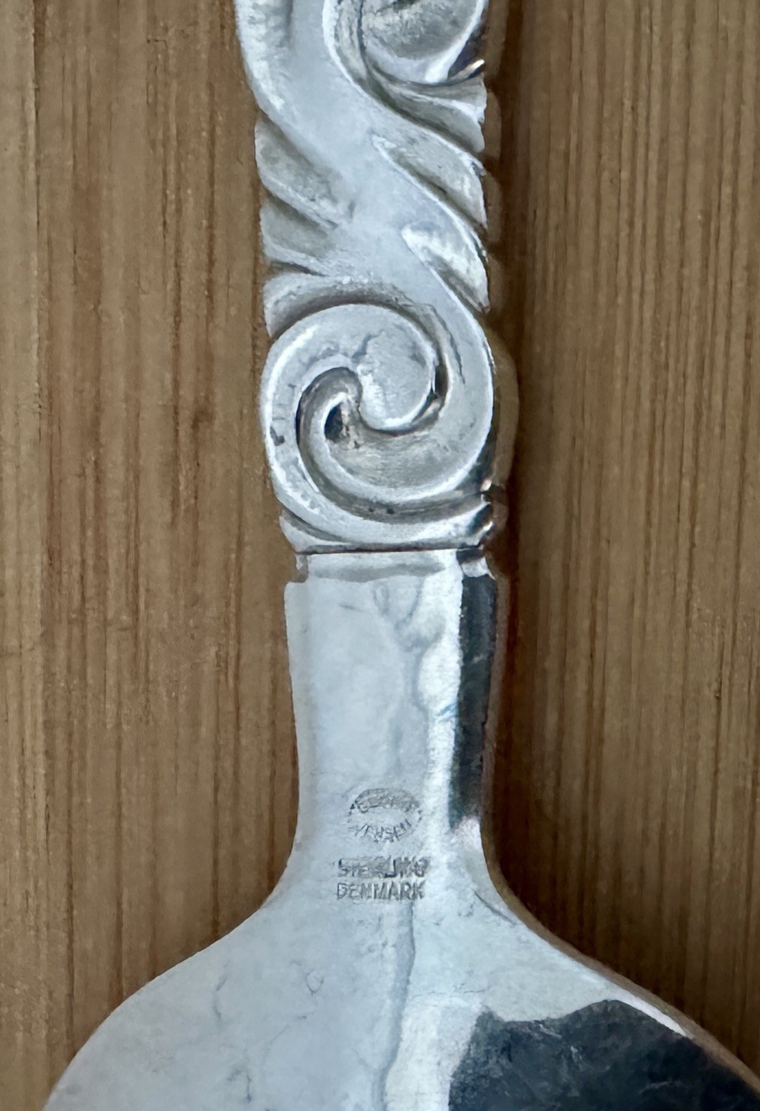 RARE GEORG JENSEN SCROLL PATTERN STERLING SILVER SUGAR OR TEA CADDY SPOON