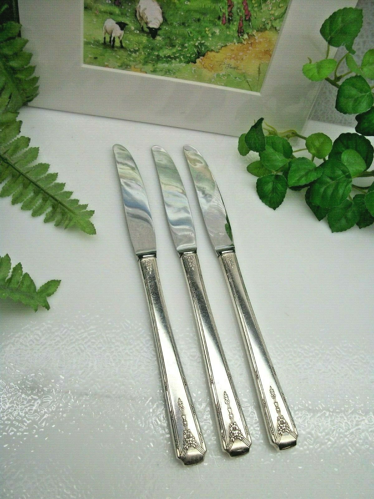 3 Oneida Community Silver MILADY Silverplate Grille Luncheon Knives 1940