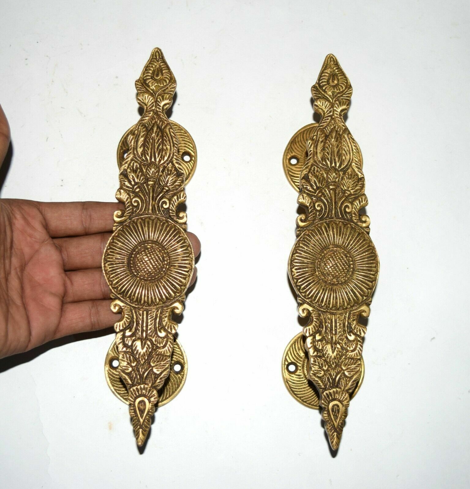 Sunflower Engraving Brass Door Pull Royal Door Handle In Dull Golden Color HK126