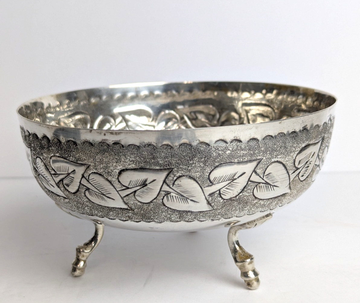 830 Sterling Silver Scandinavian Footed Embossed Ivy Bowl 5″ Diameter 150 grams
