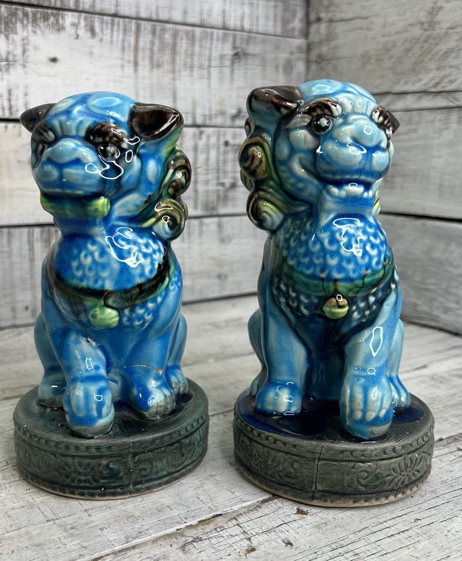 VINTAGE PORCELAIN TURQUOISE FOO DOG FIGURINES PAIR 2 MCM JAPAN AS IS READ 🩵