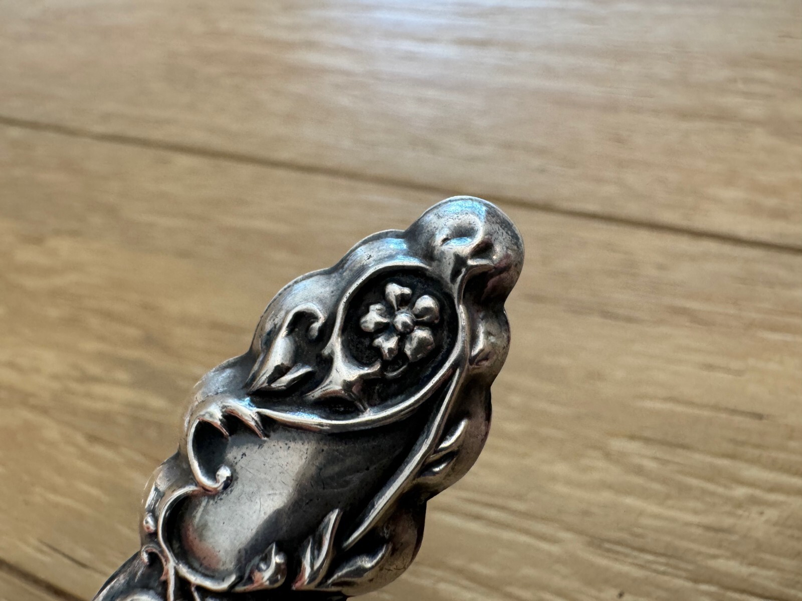 Antique Sterling Silver Handle Button Hook w/ Floral & Foliage Design