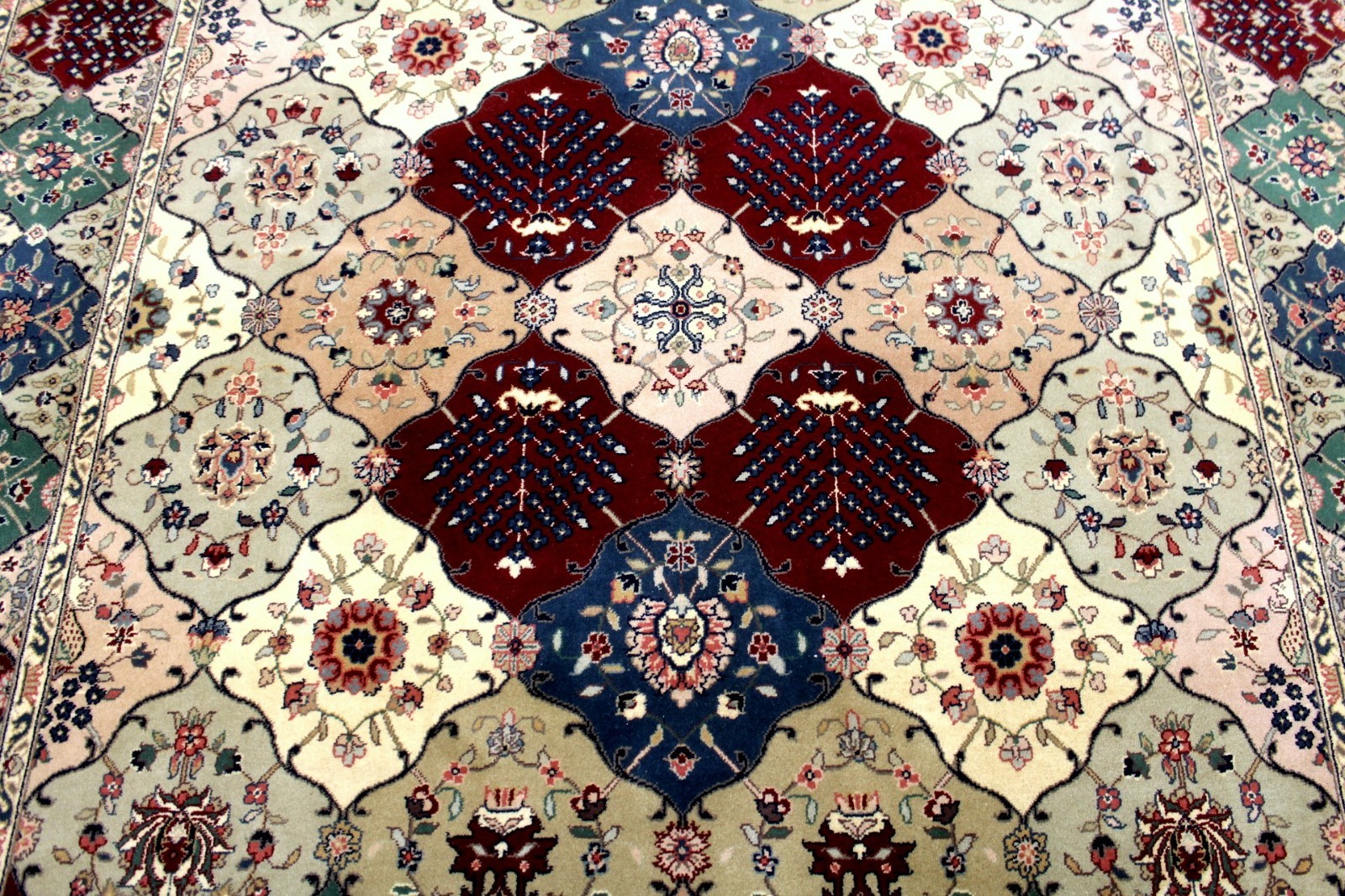 9X6 EXQUISITE MINT 300KPSI HAND KNOTTED VEGETABLE DYE TABRIZZ TURKISH WOOL RUG