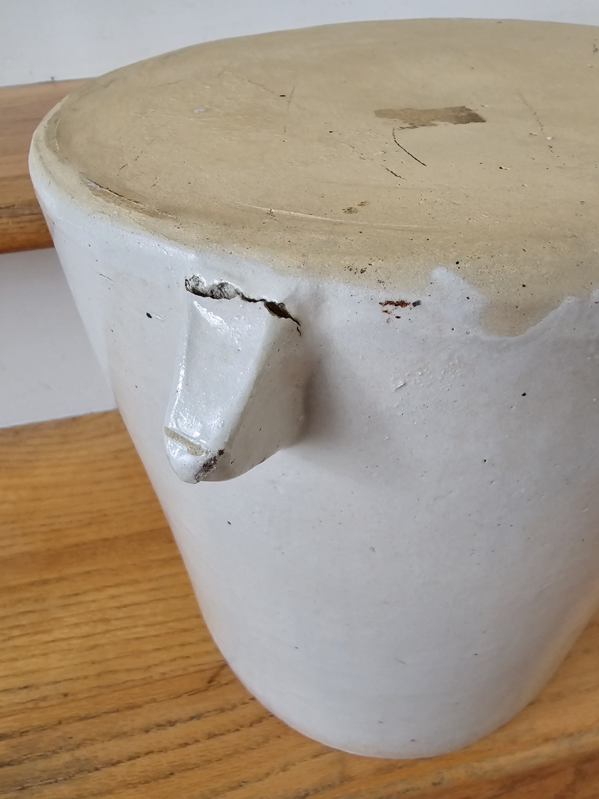 Red Wing Stoneware Crock Eureka Feeder Chicken Poultry Ski Oval 2 Gallon