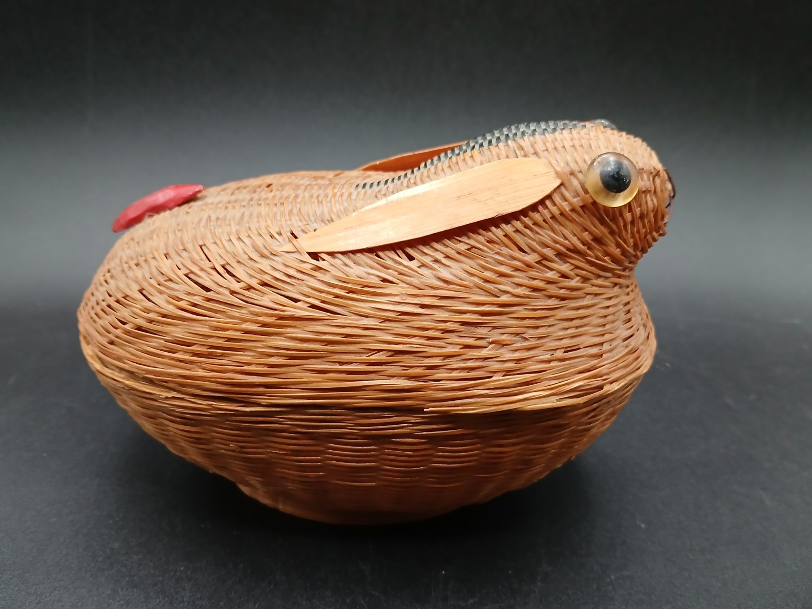 Vintage RABBIT BUNNY Hand Made Basket wicker? Rattan? Bamboo? Basket 6 inches