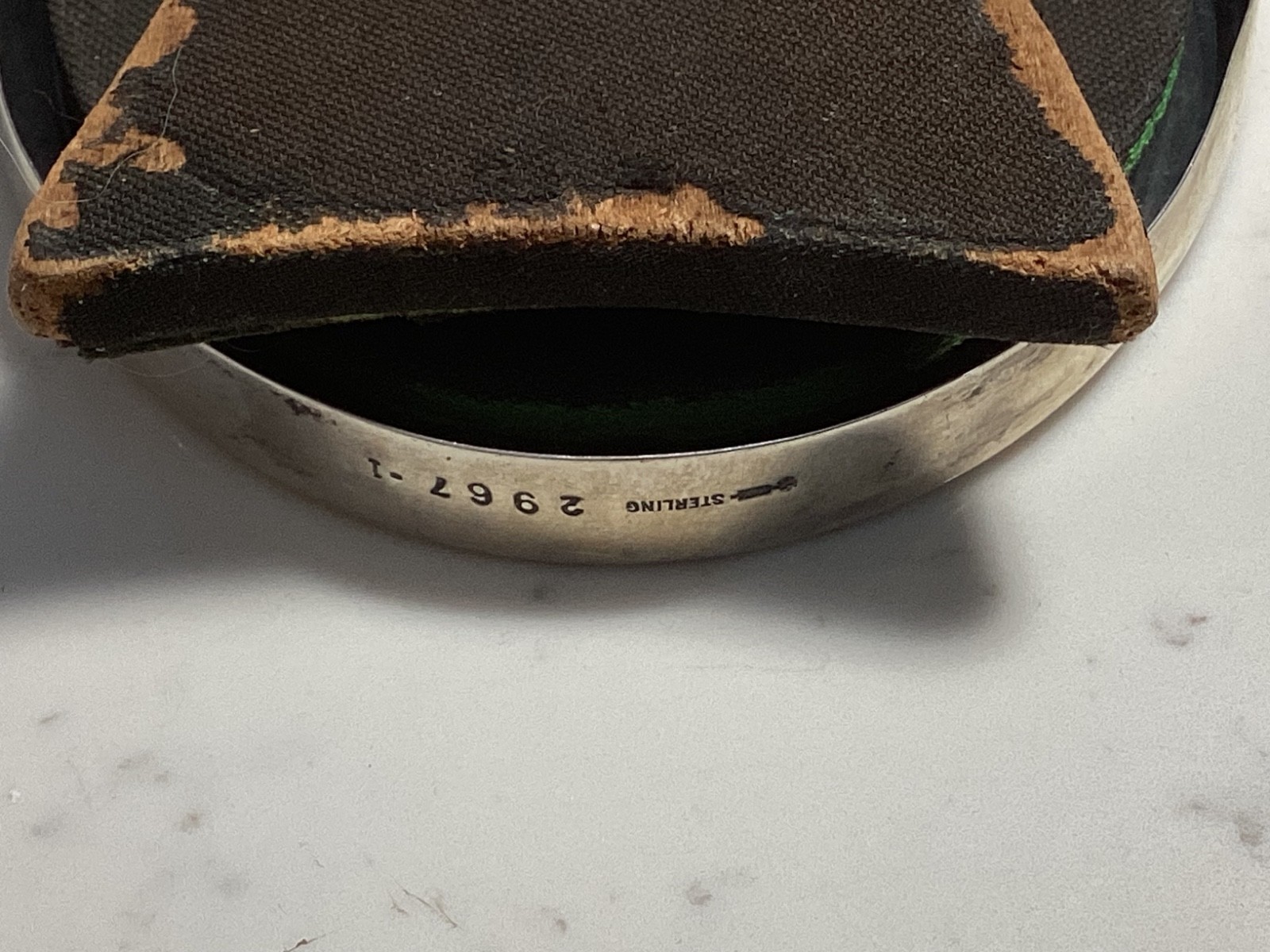 ANTIQUE AUTHENTIC SIGNED STERLING SILVER OVAL 4″x3″ PICTURE FRAME MUST SEE NO RE