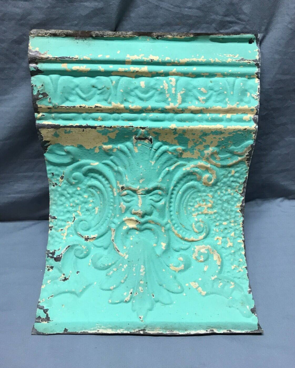 1 Antique Tin Ceiling Cove 12×15 Decorative Old Man of The North Face 766-24B