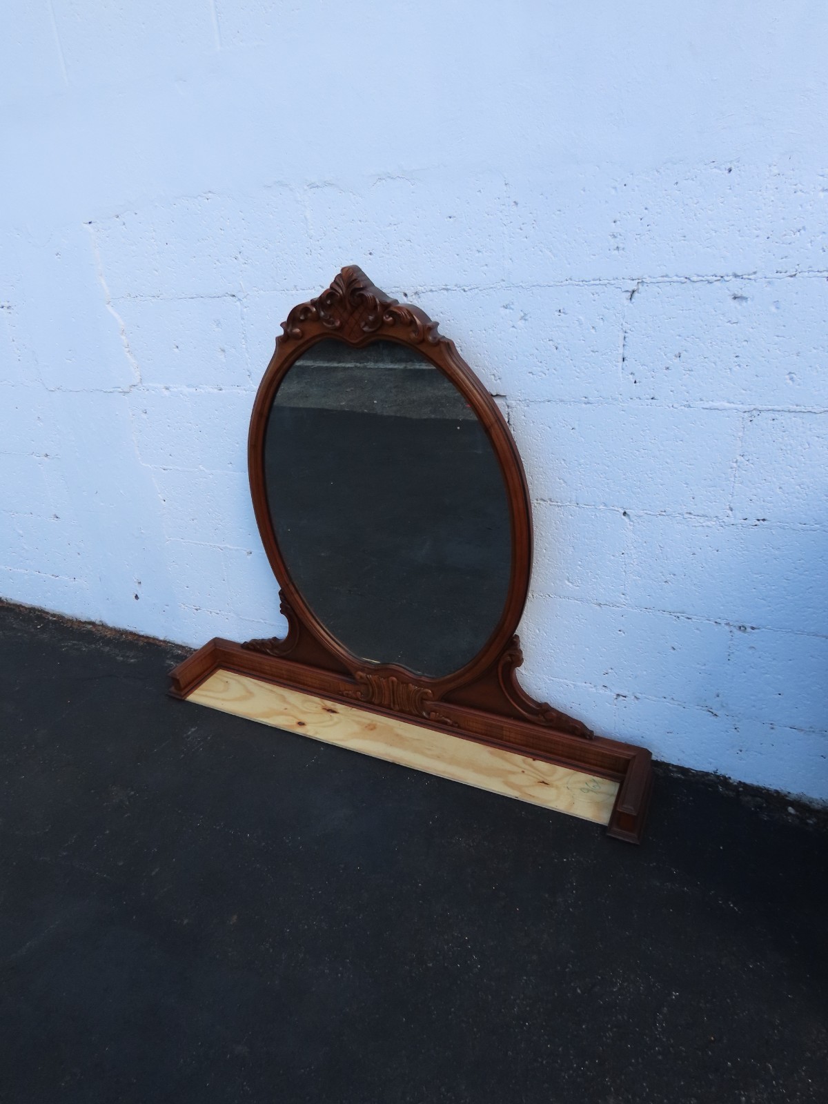 Early 1900s Carved Inlay Vanity Makeup Table 6611