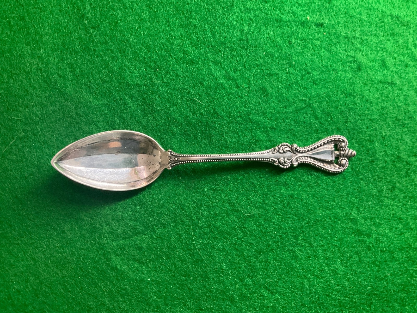 Sterling Silver Spoon The Old Colonial Pattern Towle & Co Knowlton 5 1/2in 26g
