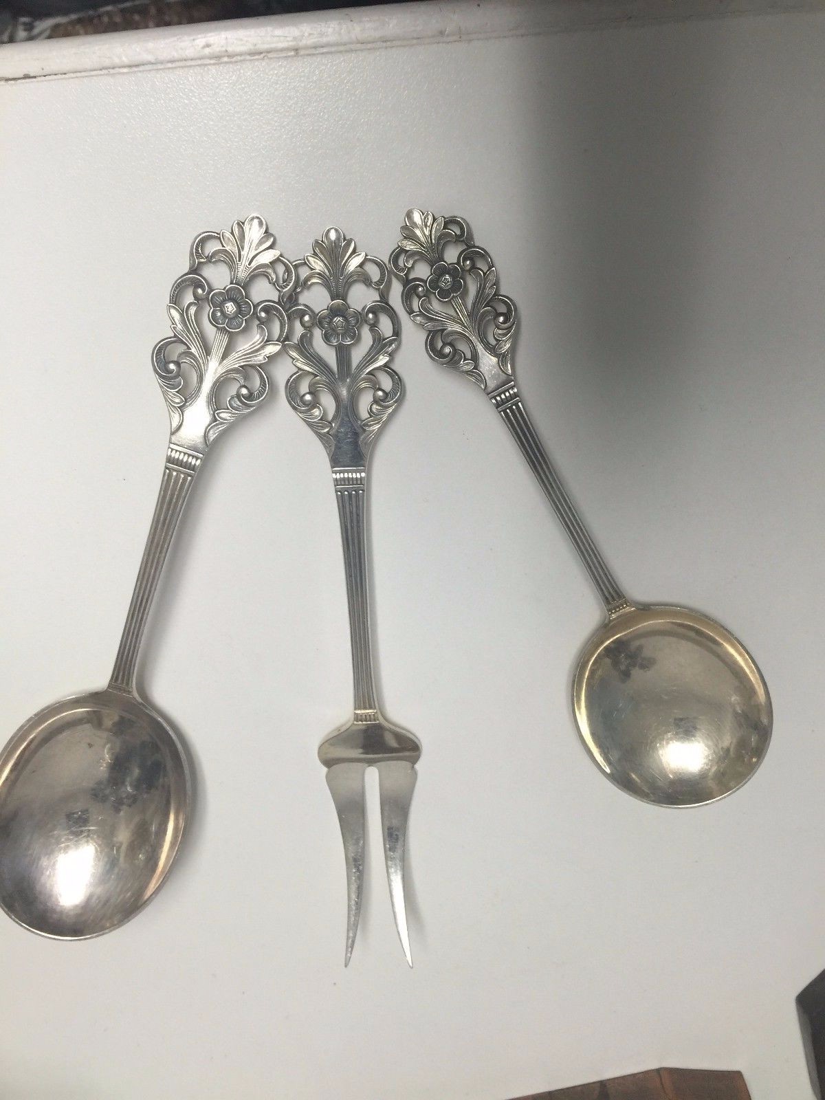 VIKING ROSE 830 SILVER 2 SERVING SPOONS AND FORK