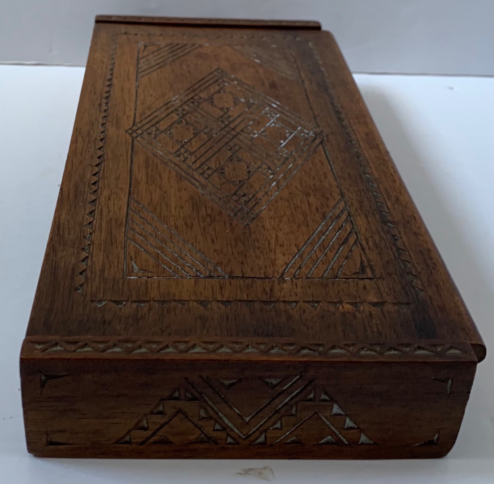 VINTAGE WOODEN BOX CARVED ART DECO JEWELLERY TRINKET ANTIQUE WOOD CHEST