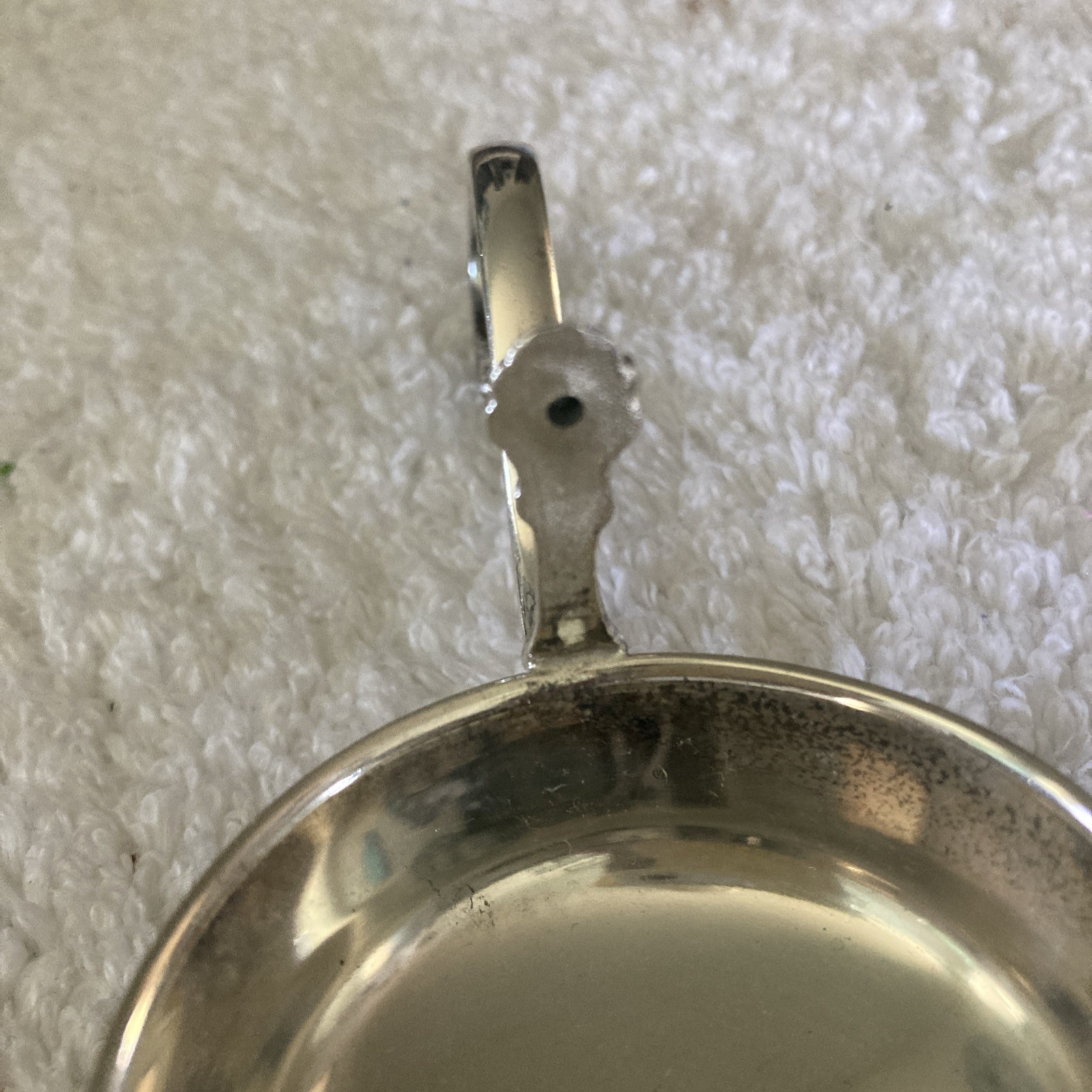 ANTIQUE CORONET HALLMARKED SILVER TEA STRAINER ON STAND Lovely details