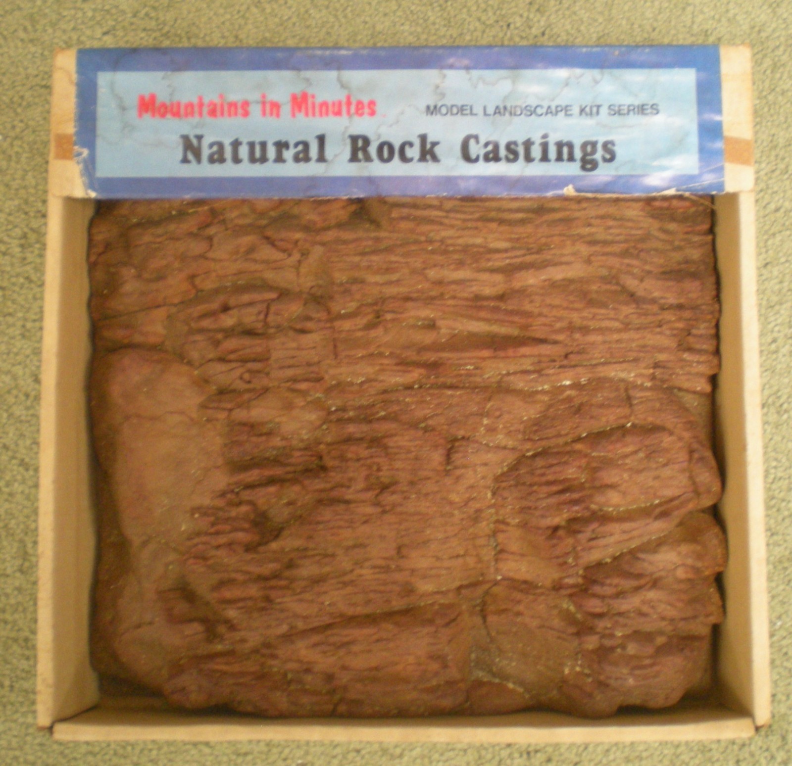 #804 RED ROCK NATURAL ROCK CASTING