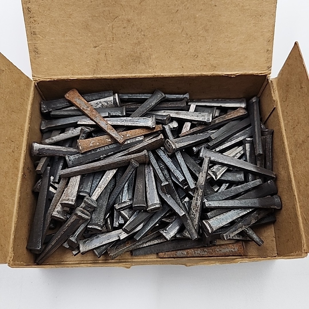 Old Square Nails Rustic Vintage Hardened Cut Steel 4 Masonry 1.5 inch Flat Head