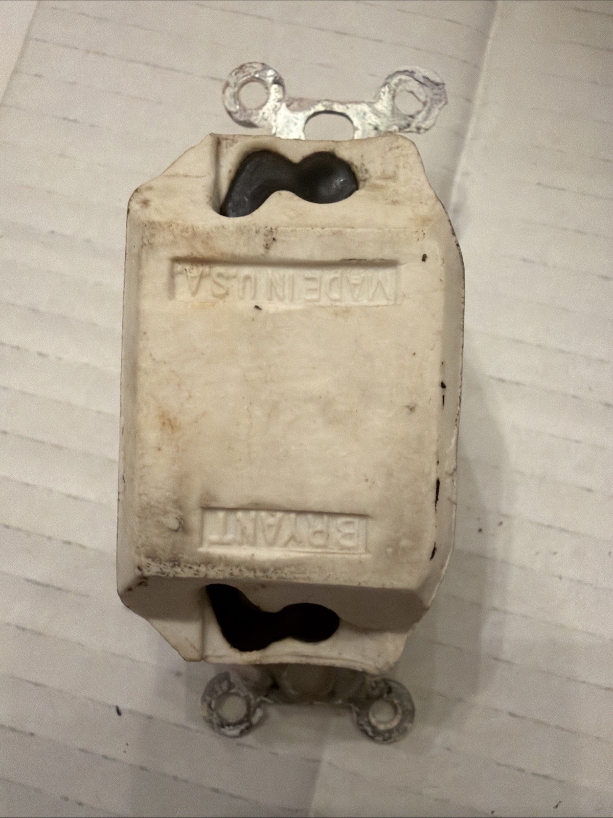 Vintage Push Button Light Switch, Single-Pole ON/OFF BRYANT – USA Set 2